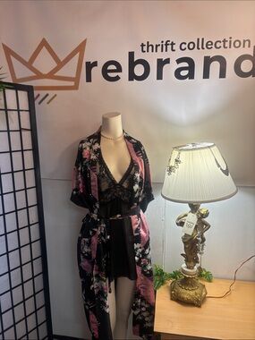 Floral Satin Lace Trim Robe - Black & Pink